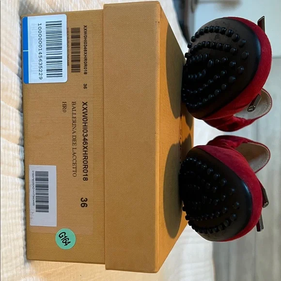 Tod's Vibrant Red Suede Flats NEW size 6 - Picture 5 of 5